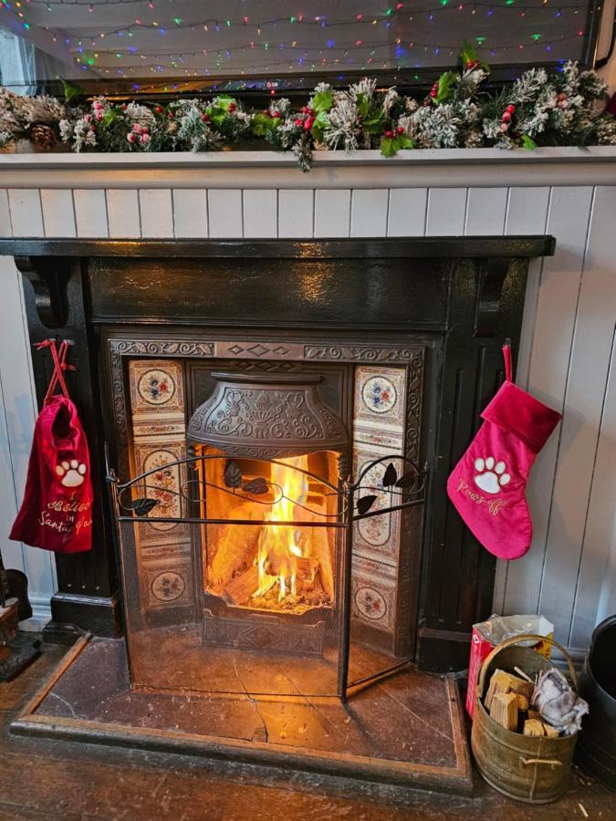 Dog And Partridge Inn كالني المظهر الخارجي الصورة
